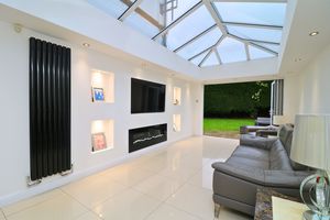 Photo 8- click for photo gallery